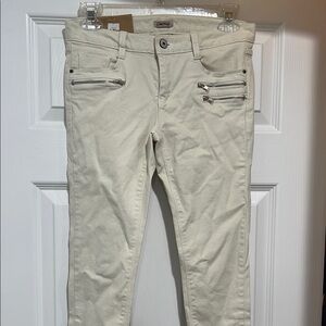 Cream Zip Pocket Jeans